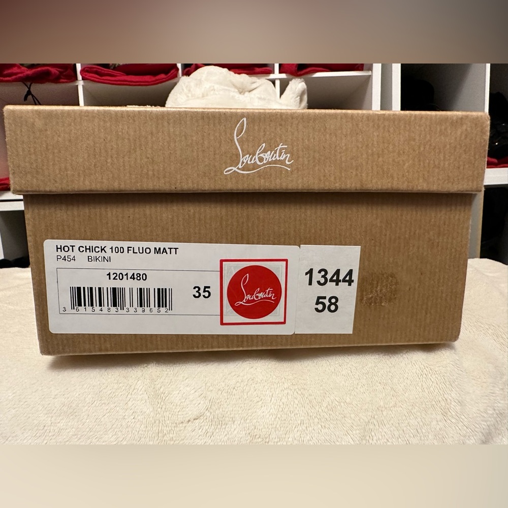 COPY - BNWT Christian Louboutin Hot Chick 100 Fluo Matt Heels, Size 35 - Picture 2 of 9